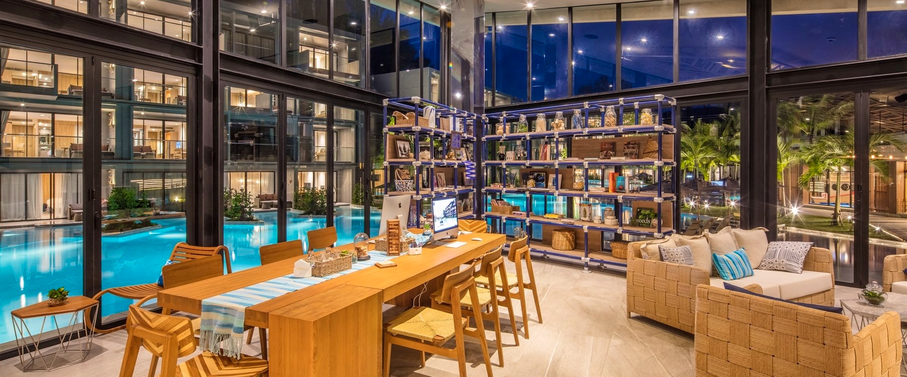 Cotton bar at La Vela Khao Lak