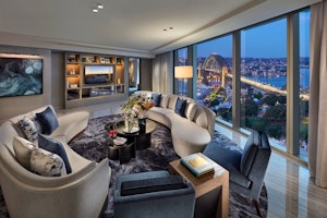 Executive Harbour Bridge Suite