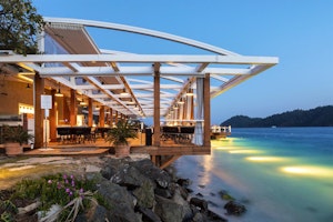 D’Breeze Restaurant