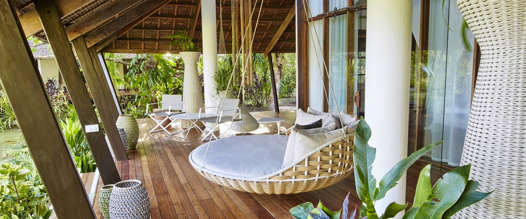 Deluxe porch at Nay Palad Hideaway, Siargoa