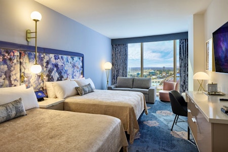 Universal Helios Grand Hotel, a Loews Hotel | Deluxe Room