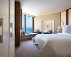 deluxe partial harbour room at four seasons sydney australia
