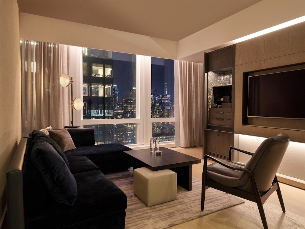 Deluxe One Bedroom Suite, Equinox Hotel Hudson Yard