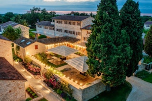 Meneghetti Wine Hotel & Winery  image 2