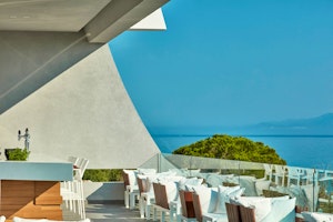 Panorama Champagne Bar