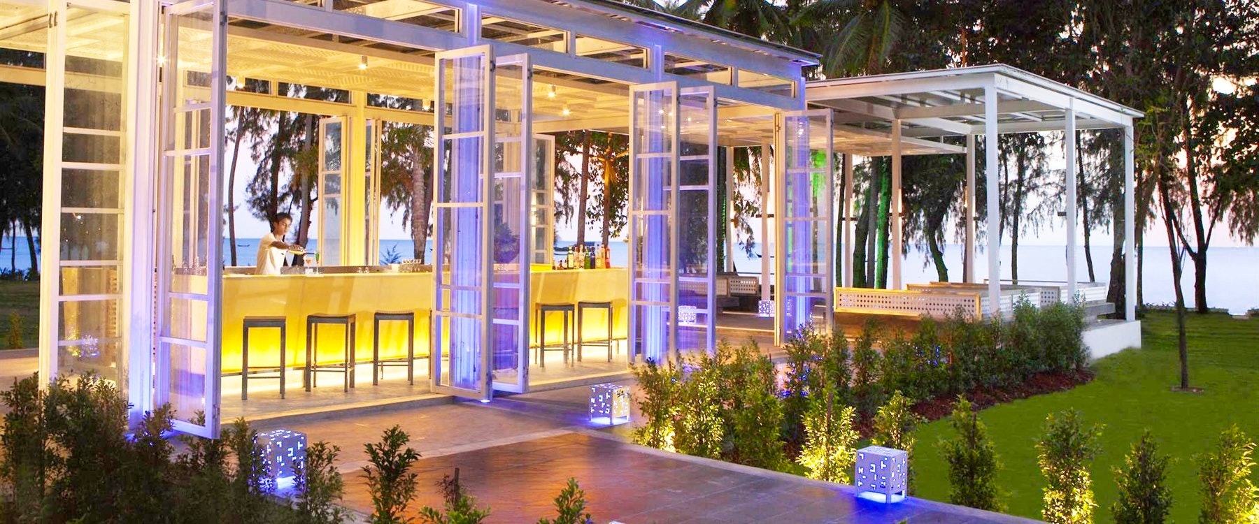 Malati bar at Dusit Thani Krabi Beach Resort