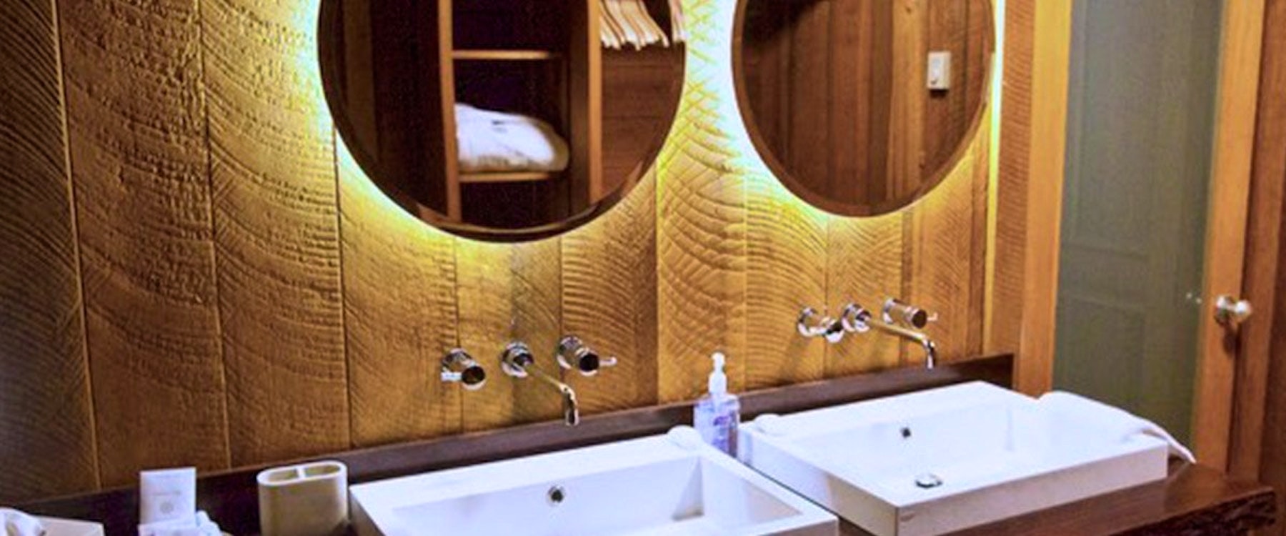 Bathroom in ensuite tents at Clayoquot Wilderness Resort