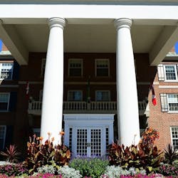 Entrance to Queen’s Landing by Vintage Hotels, Ontario