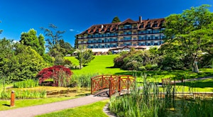 Spend your summer holiday at the family friendly Hôtel Royal on Lake Geneva<place>Evian Resort – Hotel Royal and Hotel Ermitage</place><fomo>76</fomo>