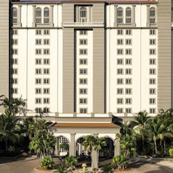 entrance to the ritz carlton naples
