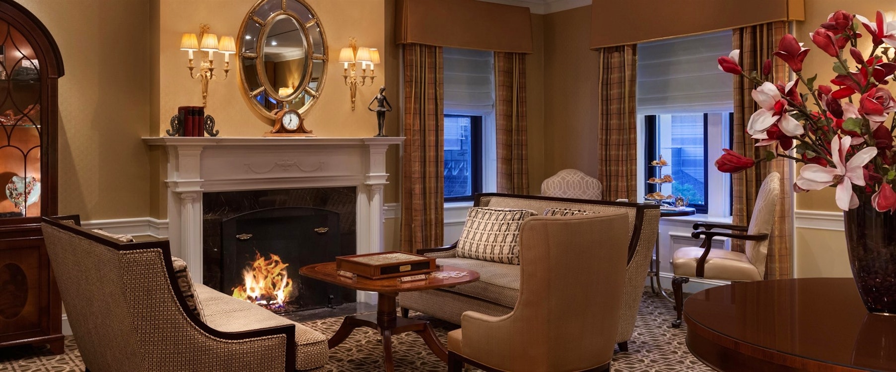 Gold Lounge at Fairmont Copley Plaza, Boston 