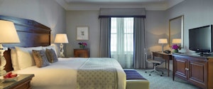 Fairmont Gold Rooms & Suites