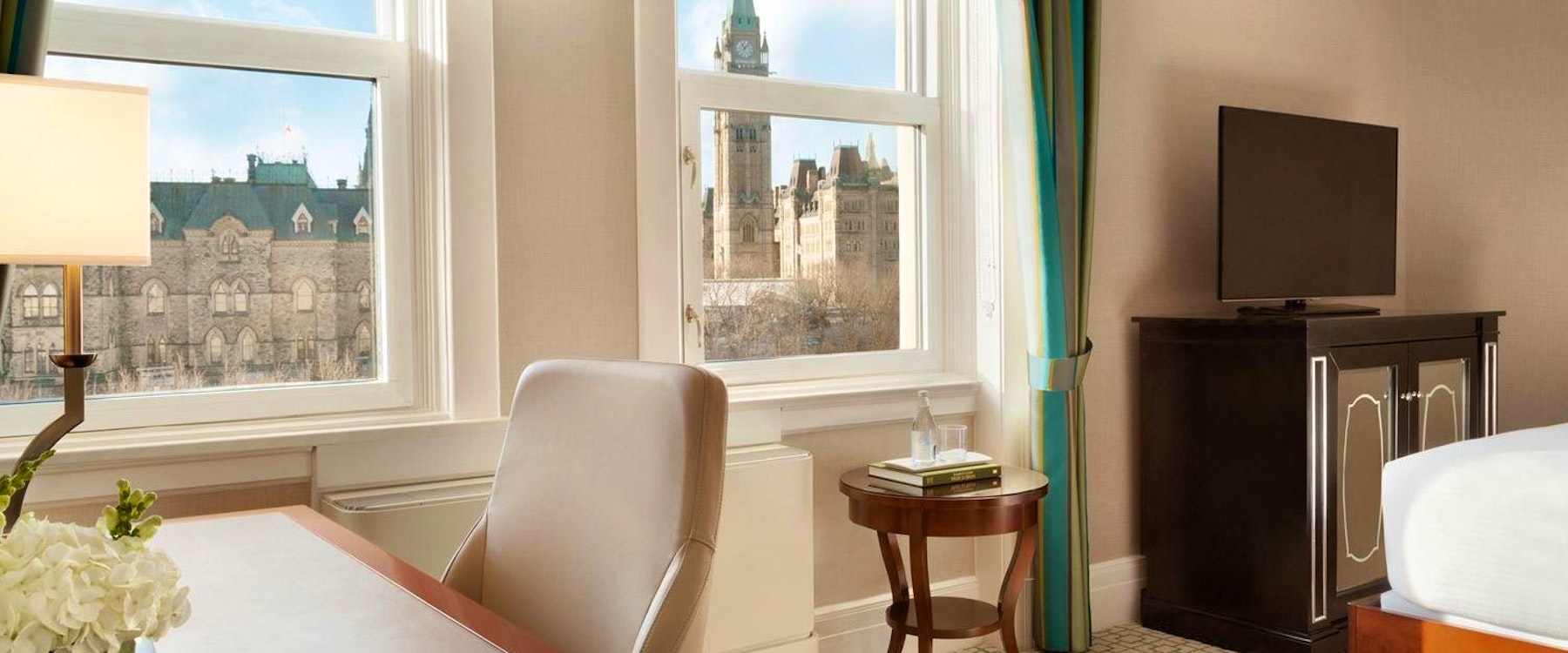 Fairmont View Room at Fairmont Chateau Laurier, Ontario 