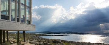 Fogo Island to UK
