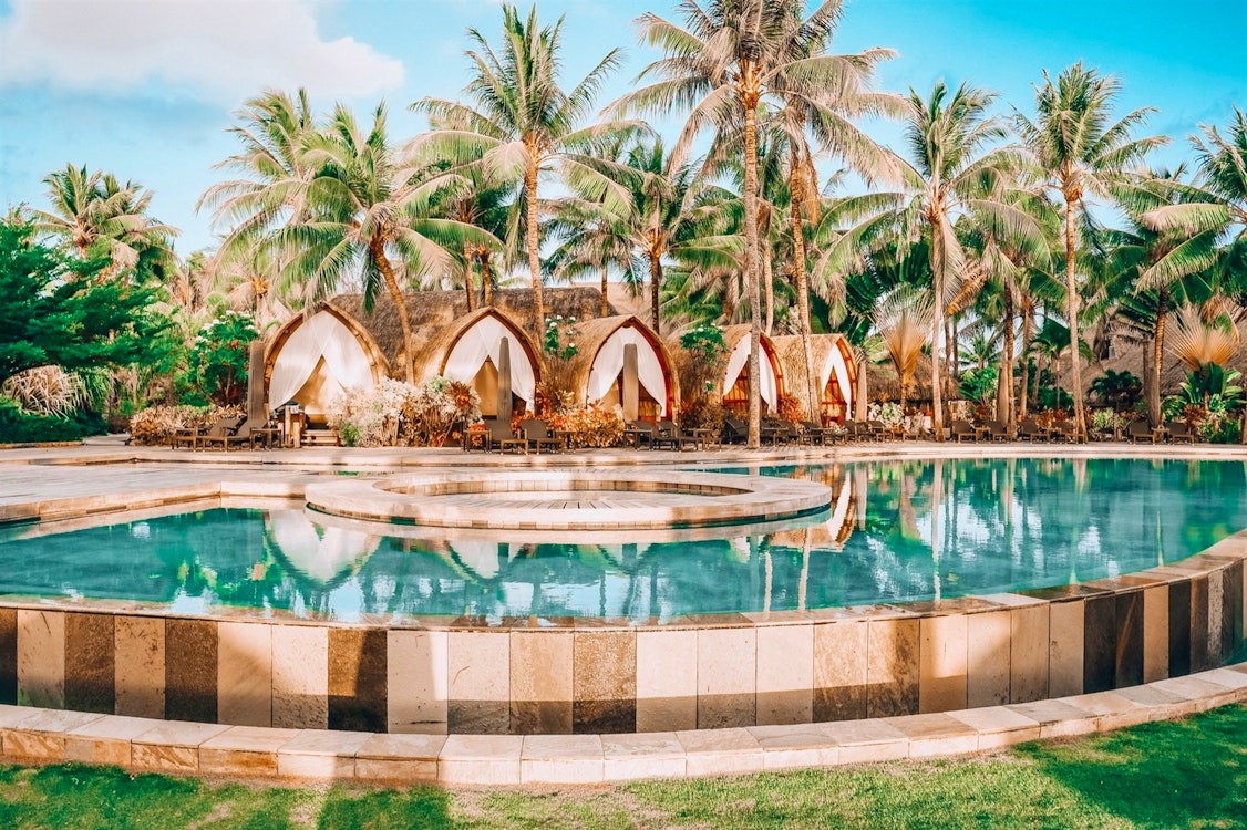 resort pool and cabanas at four seasons bora bora resort french polynesia 