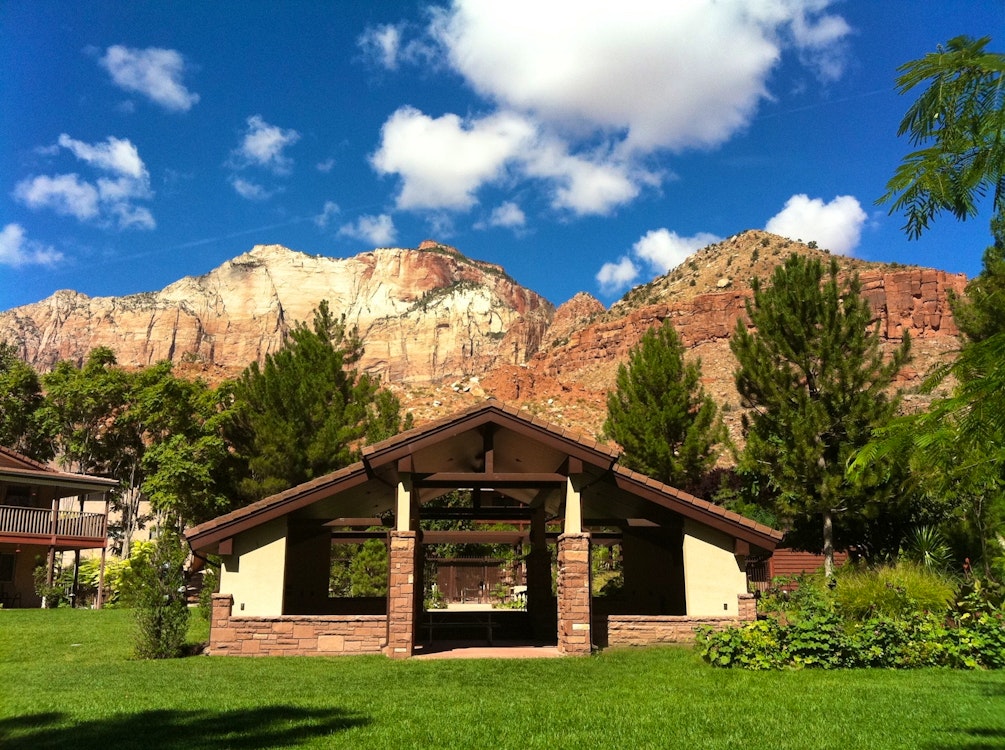 garden pavilion at cliffrose lodge  gardens