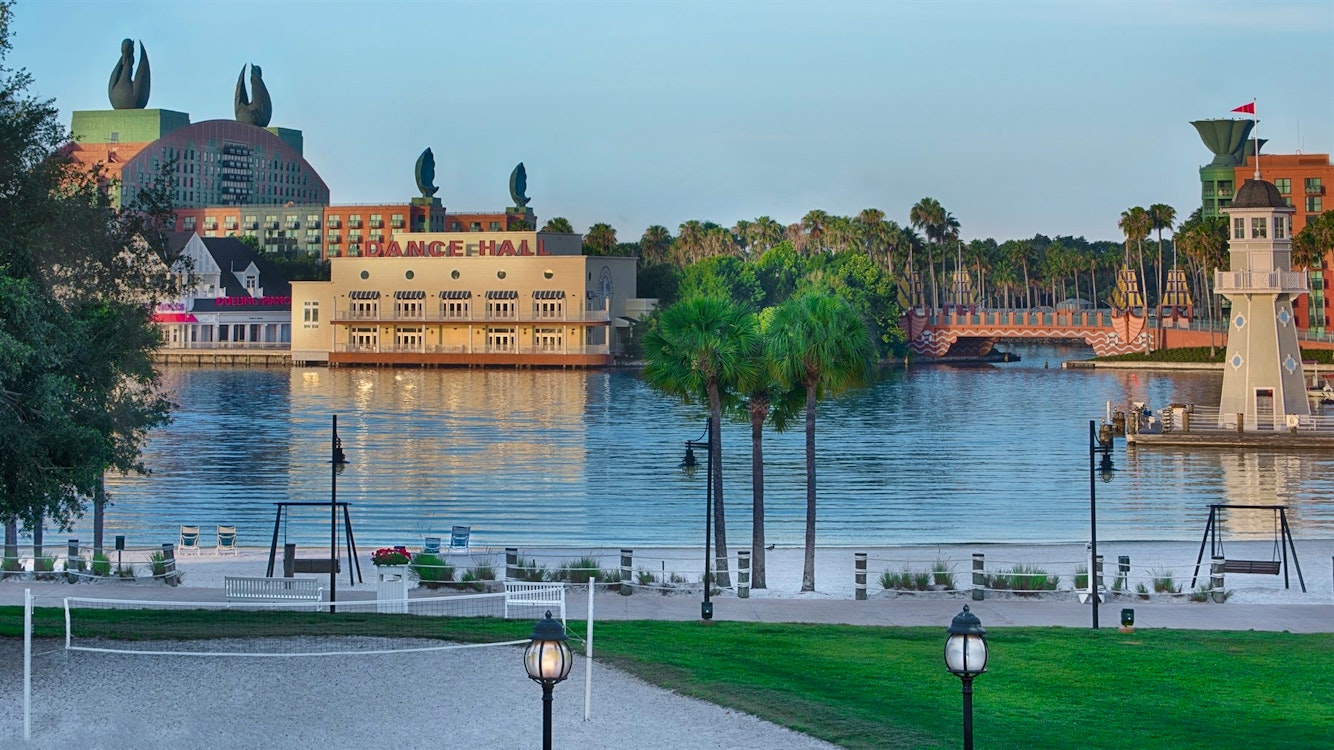 Disney’s Yacht Club Resort