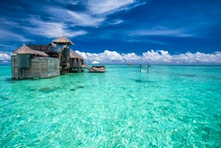 Spend your summer holiday surrounded by crystal clear lagoon waters at this stunning resort in the Maldives<place>Gili Lankanfushi</place><fomo>92</fomo>