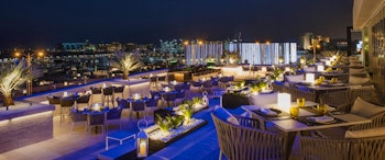 Grosvenor House, Dubai image 1