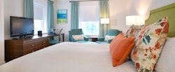 Guest Room at Queen’s Landing by Vintage Hotels, Ontario