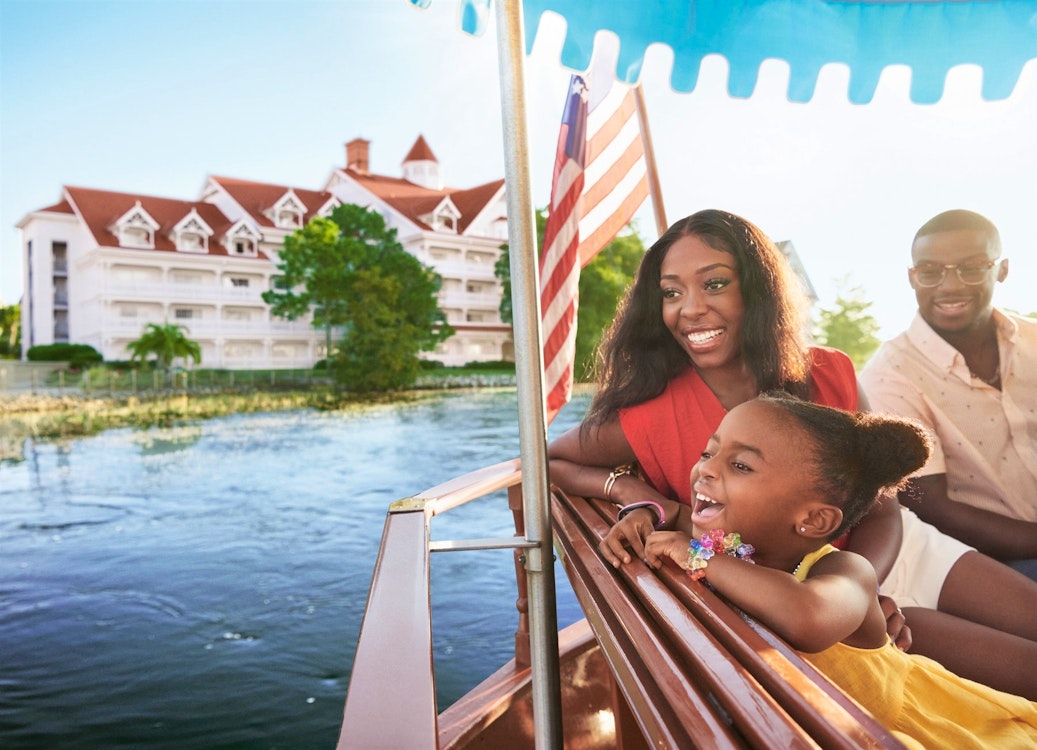guests at the villas at disneys grand floridian resort  spa disney