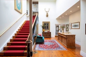 The Martinborough Hotel image 2