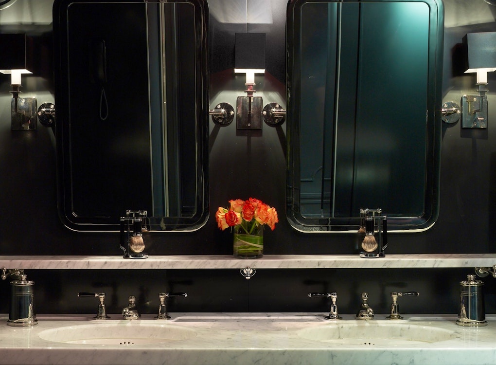 mens area at the spa at the carlyle a rosewood hotel