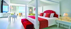 white rose honeymoon suite