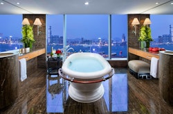 Harbour View Bathroom, Mandarin Oriental Hong Kong