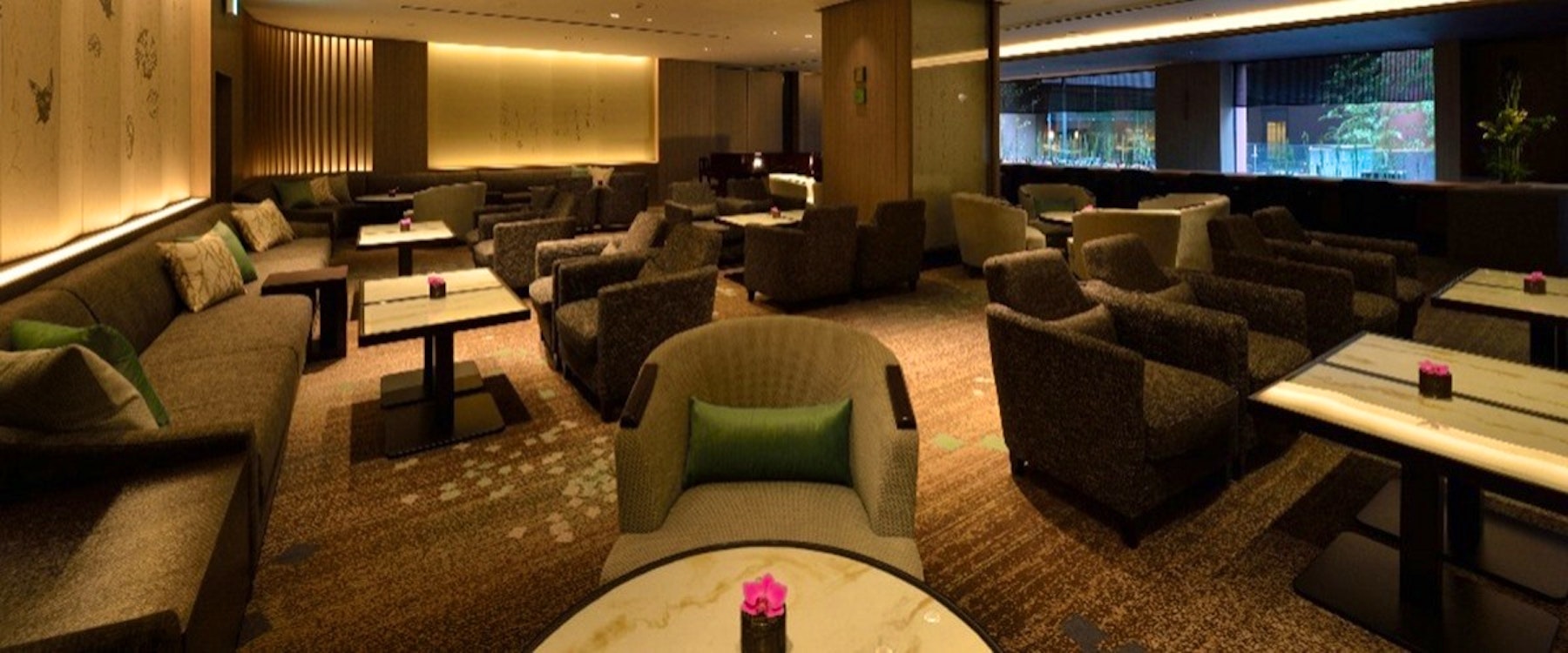 Horikawa Tea Lounge and Bar at Kyoto Tokyu Hotel, Japan