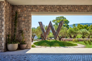 W Costa Navarino image 2