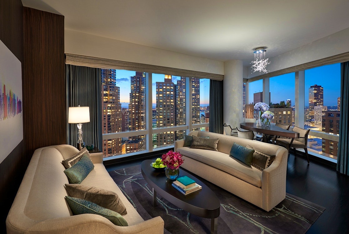 hudson river view suite
