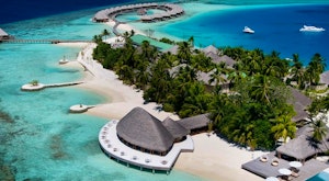Experience the breath-taking views of the beautiful Indian Ocean at this luxurious Maldivian resort<place>Huvafen Fushi </place><fomo>64</fomo>