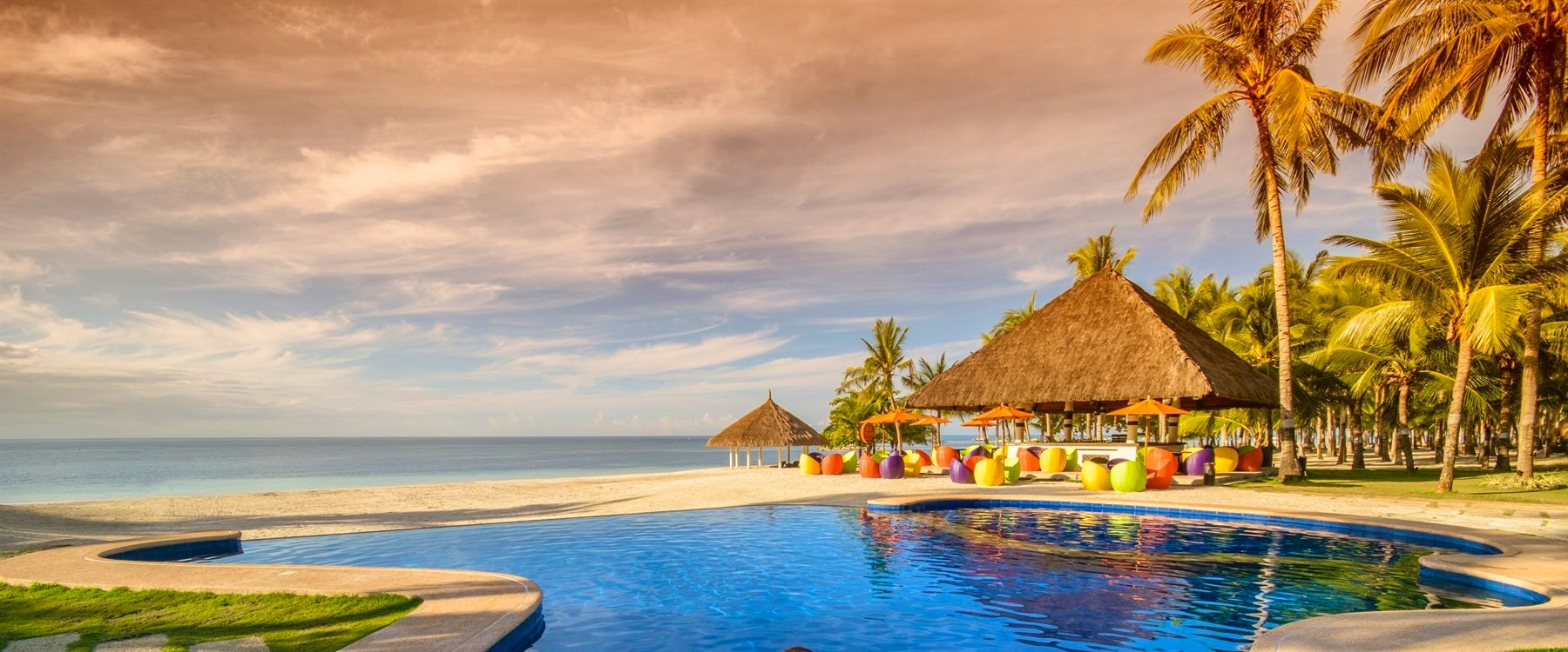 Infinity pool at South Palms Resort, Bohol, Philippenes