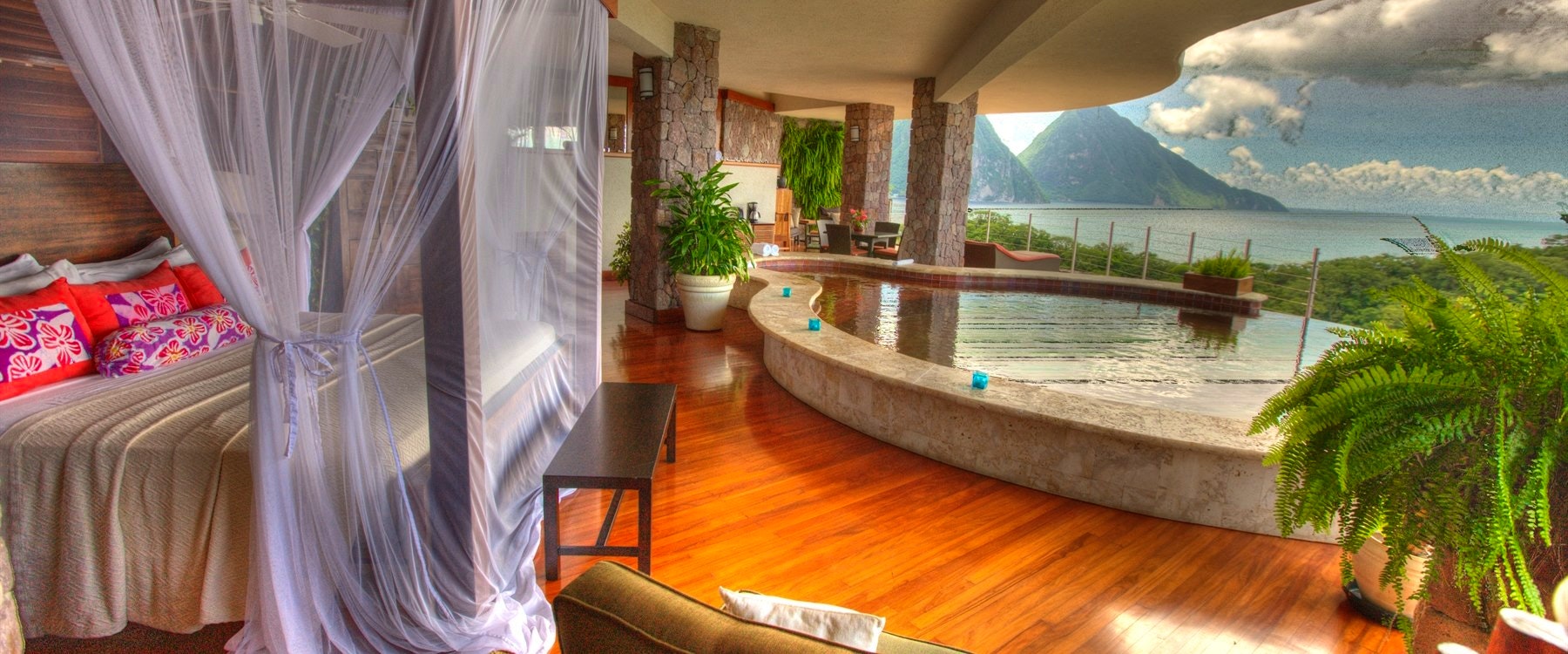 Bedroom with private pool at Jade Mountain, St Lucia