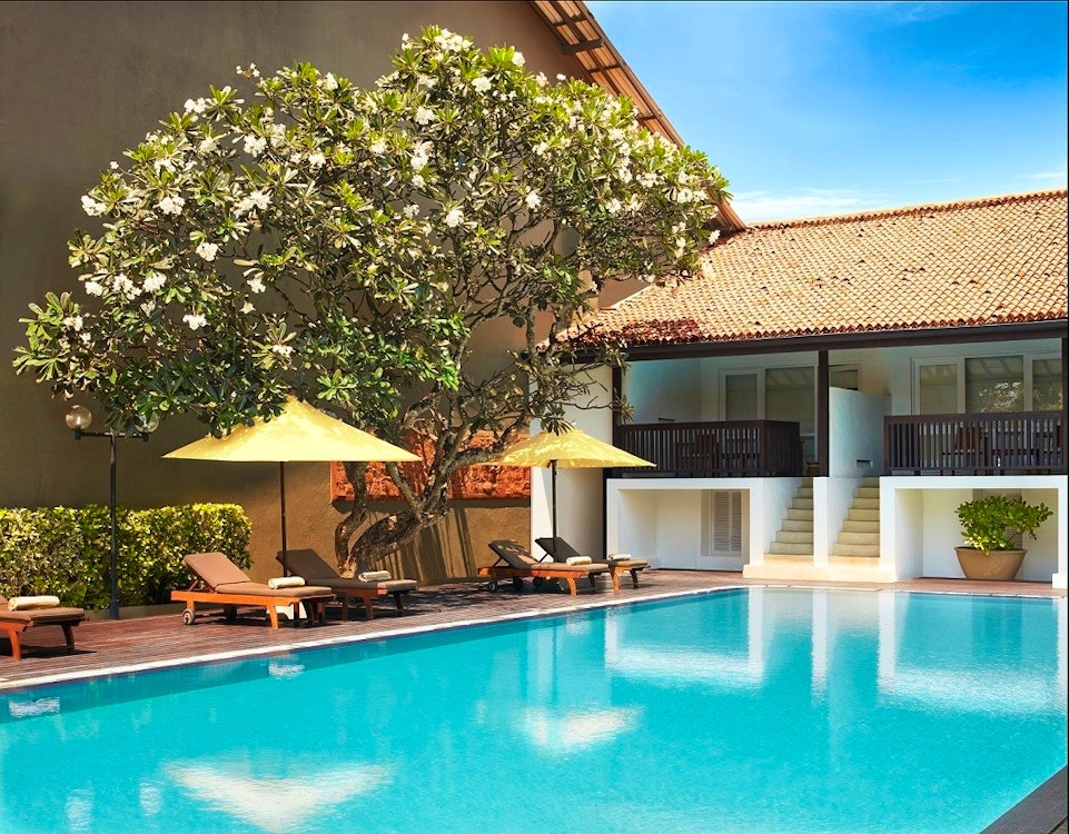 Pool at Jetwing Blue, Sri Lanka 