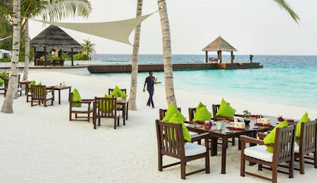 MU Beach Bar & Grill