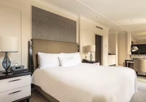 Junior Suite with Balcony 