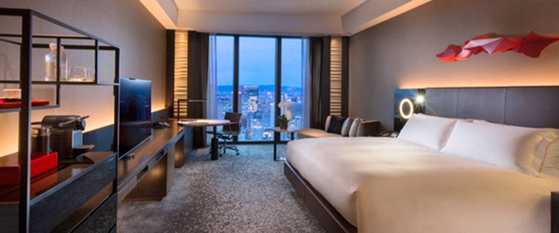 king accessible room 