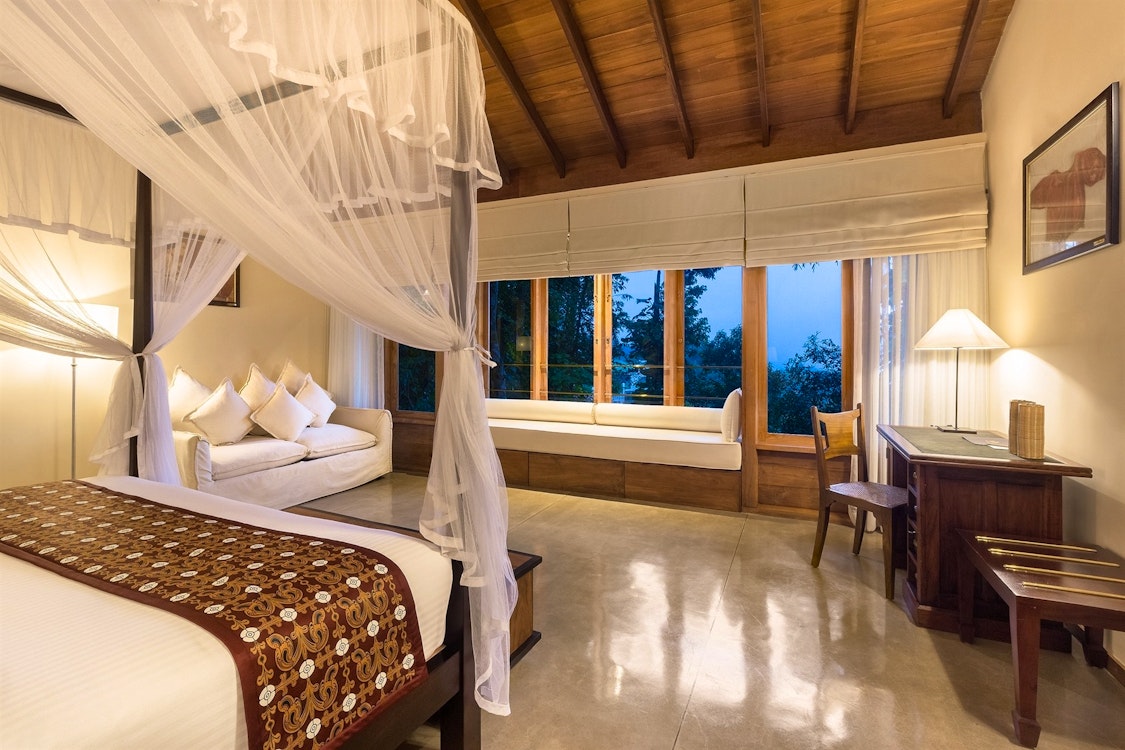 Elegant suites, King’s Pavilion, Kandy