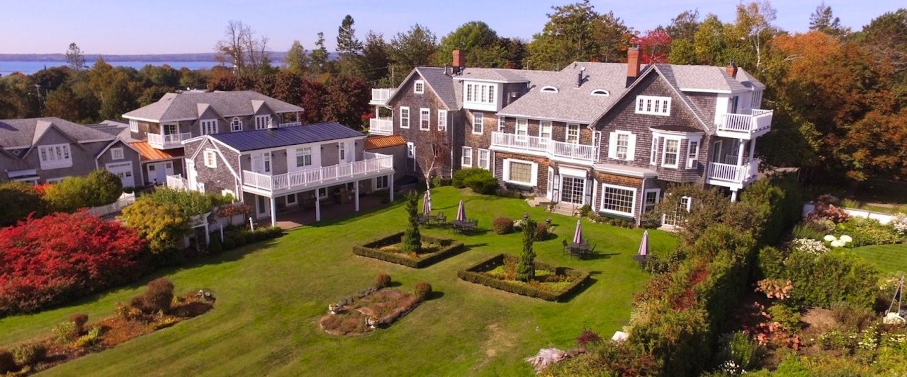 Exterior view of The Kingsbrae Arms, Canada