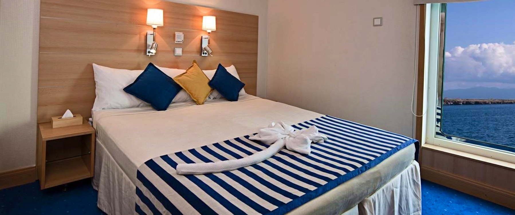 Bedroom cabin on La Pinta, Galapagos