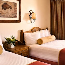Twin bedroom with lake view at lake powell resort marina