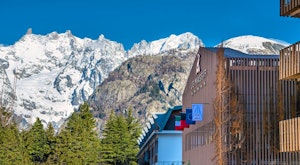Escape to this luxury ski-in, ski-out hotel in the heart of the ski slopes in Courmayeur<place>Le Massif Hotel & Lodge </place><fomo>19</fomo>