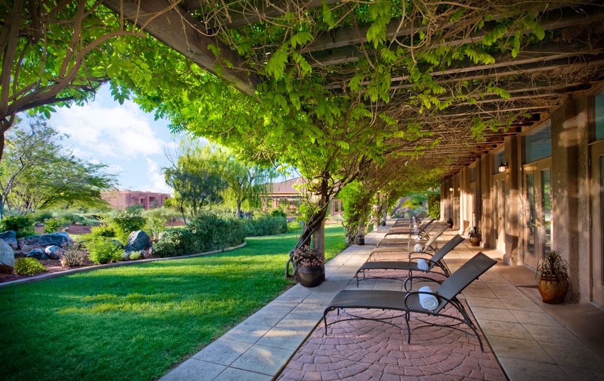 lounge chairs at red mountain resort