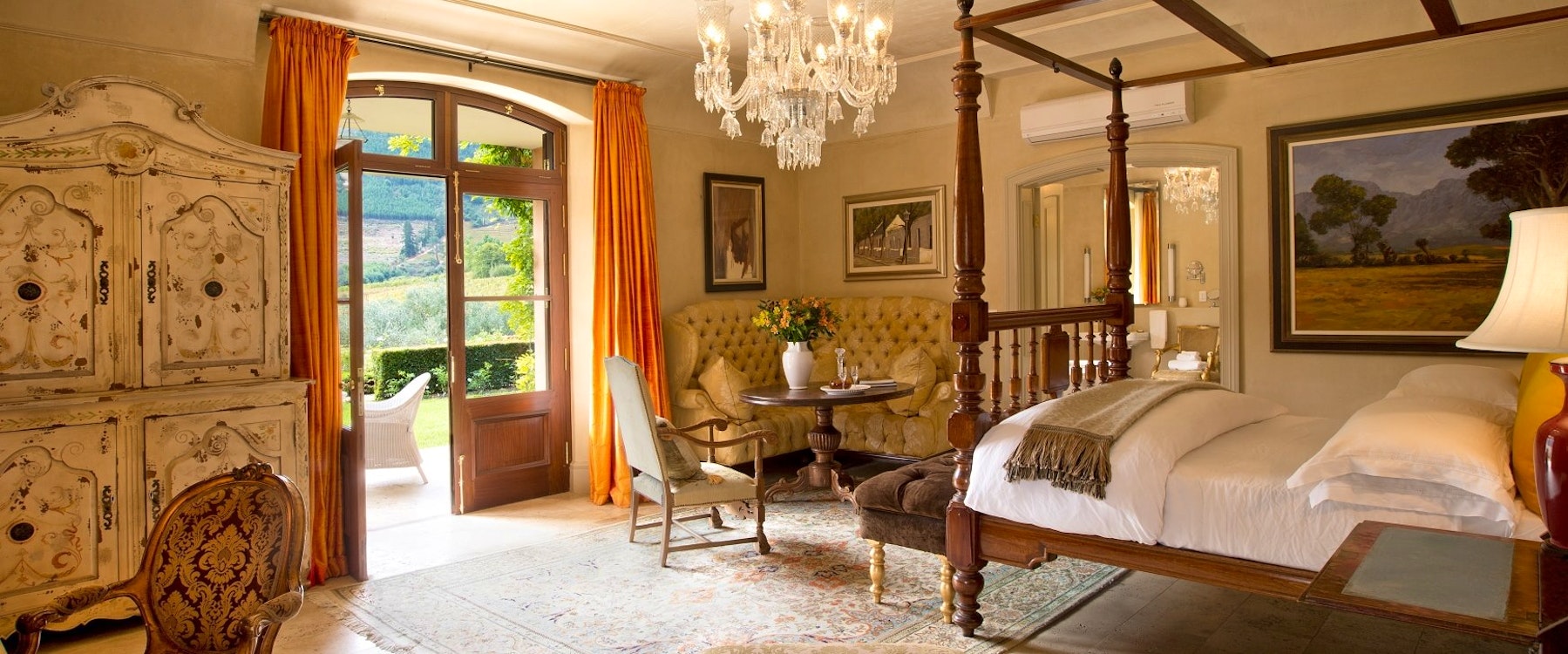 Honeysuckle bedroom at La Residence Franschhoek, South Africa