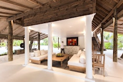 Guest reception, COMO Cocoa Island, Maldives