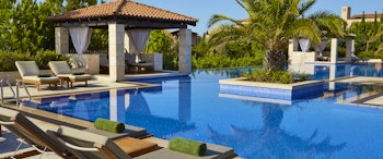 The Romanos, a Luxury Collection Resort image 2