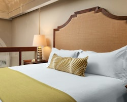 mailani tower loft suite