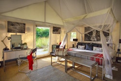 luxury tent at sujan jawai leopard camp